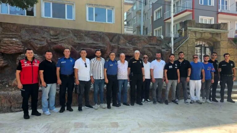 bandirmaspor-taraftarlari-ile-guvenlik-toplantisi-DJSB8akN.jpg
