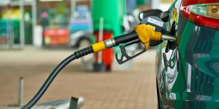 benzin-lpg-ve-motorin-ne-kadar-oldu-ZYcWkhG8.jpg