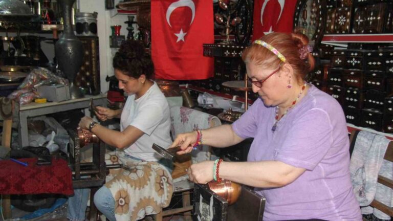 erkek-isi-diyenlere-inat-bakir-isleme-ustasi-oldular-An5sztRO.jpg