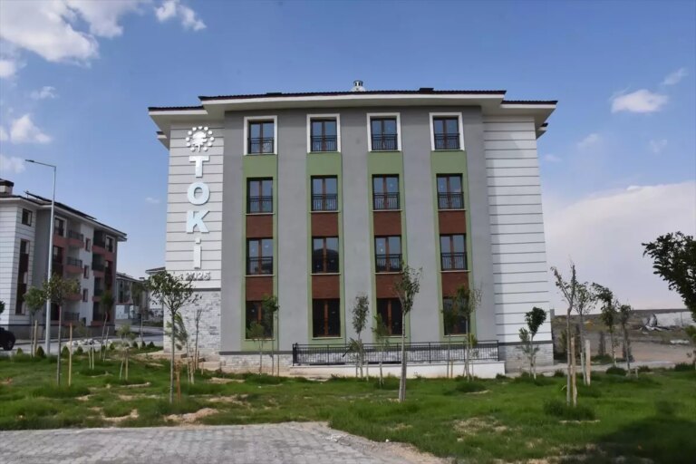 turkmenoglundan-baskale-yatirimlarina-ziyaret-hzez2iLQ.jpg