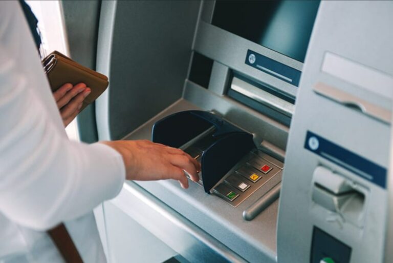 bankalardan-dev-atm-adimi-PFdBiHBQ.jpg