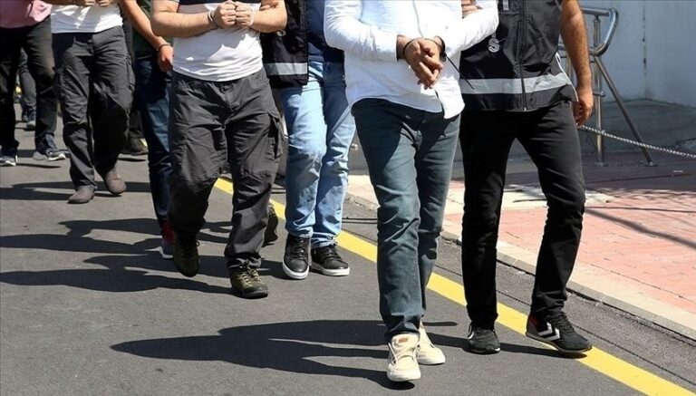 izmirde-5-polisi-yaralayan-6-supheli-tutuklandi-IbQQXmT8.jpg
