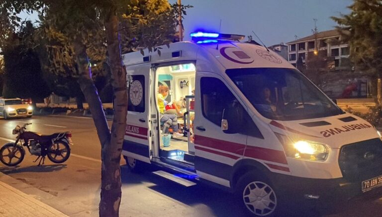 otomobil-carptigi-motosikleti-70-metre-surukledi-surucu-kacti-QyNLubuN.jpg