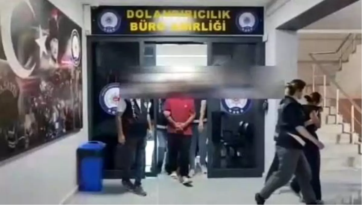 sahte-ilanlarla-dolandiricilik-cetesi-cokertildi-xC8crs5p.jpg
