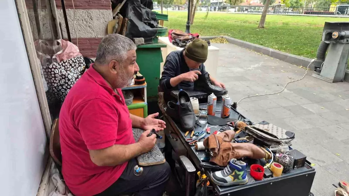 ayakkabi tamircisi meslegi tehlikede cLjj3Pj5.jpg