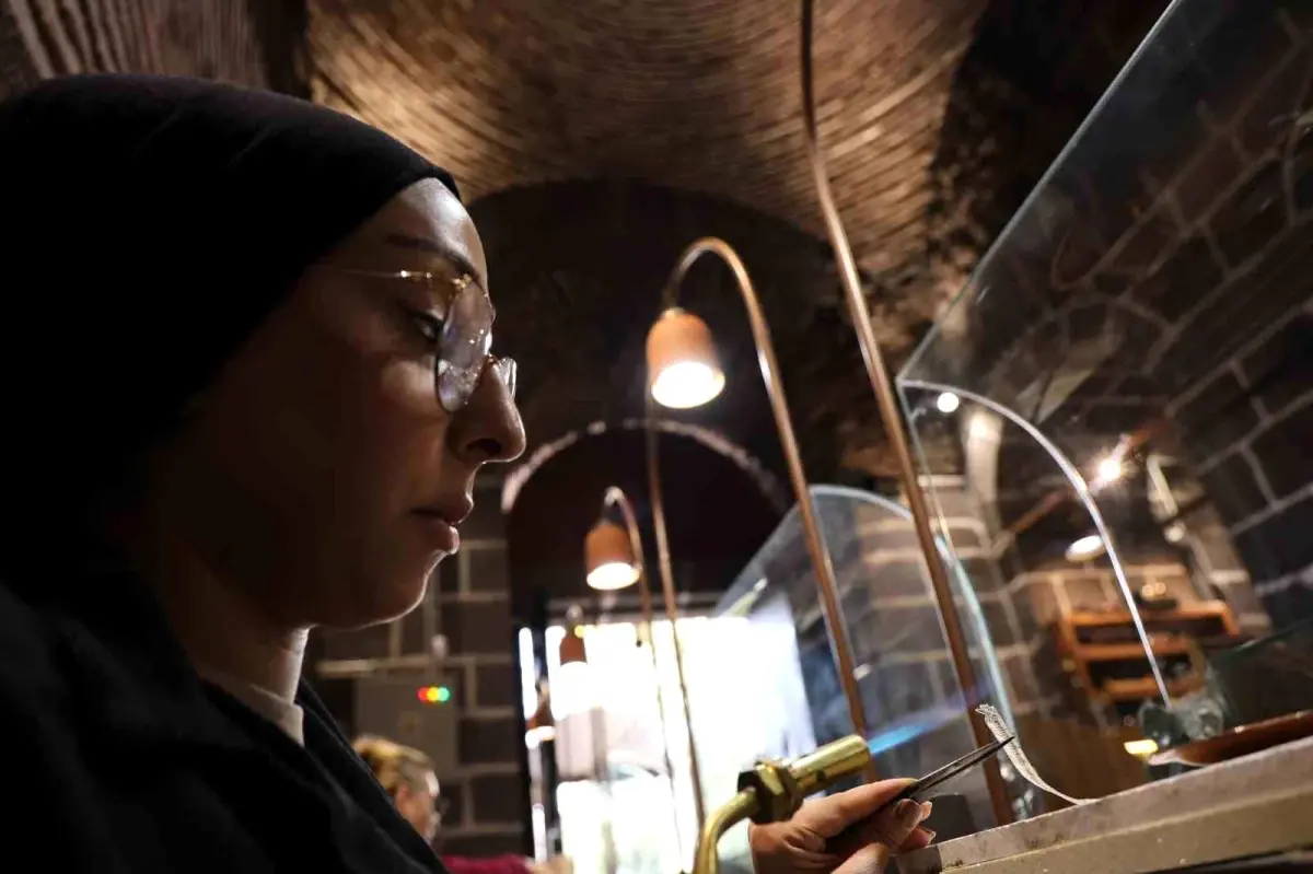 diyarbakirda hasirevi acildi geleneksel el sanatlari sergilenecek JpfMNUqR.jpg