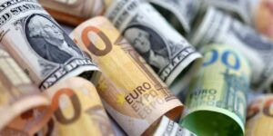 dolar yeni haftaya dususle basladi lItE4cIC.jpg