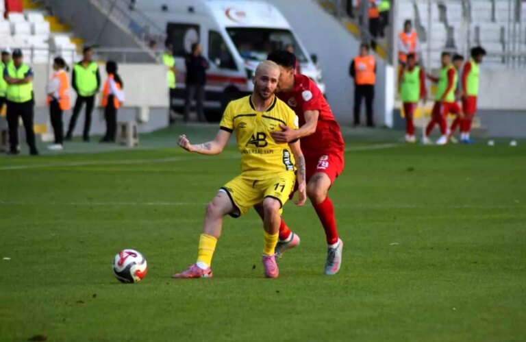 karaman-fk-adana-01-fkye-3-1-maglup-oldu-YtuMHOhF.jpg